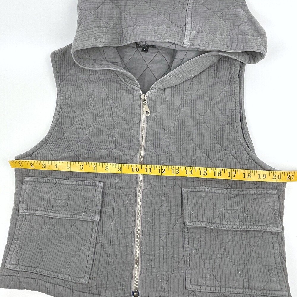 NWOT Philosophy of Comfort Women's Size L Gray Quilted Hooded Lyocell Blend Vest - Picture 15 of 16